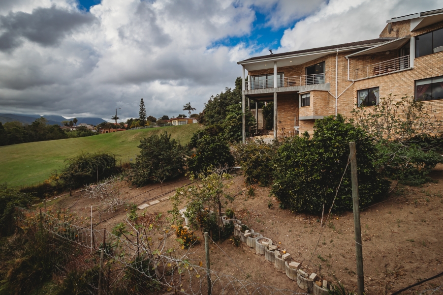 4 Bedroom Property for Sale in Bergsig Western Cape